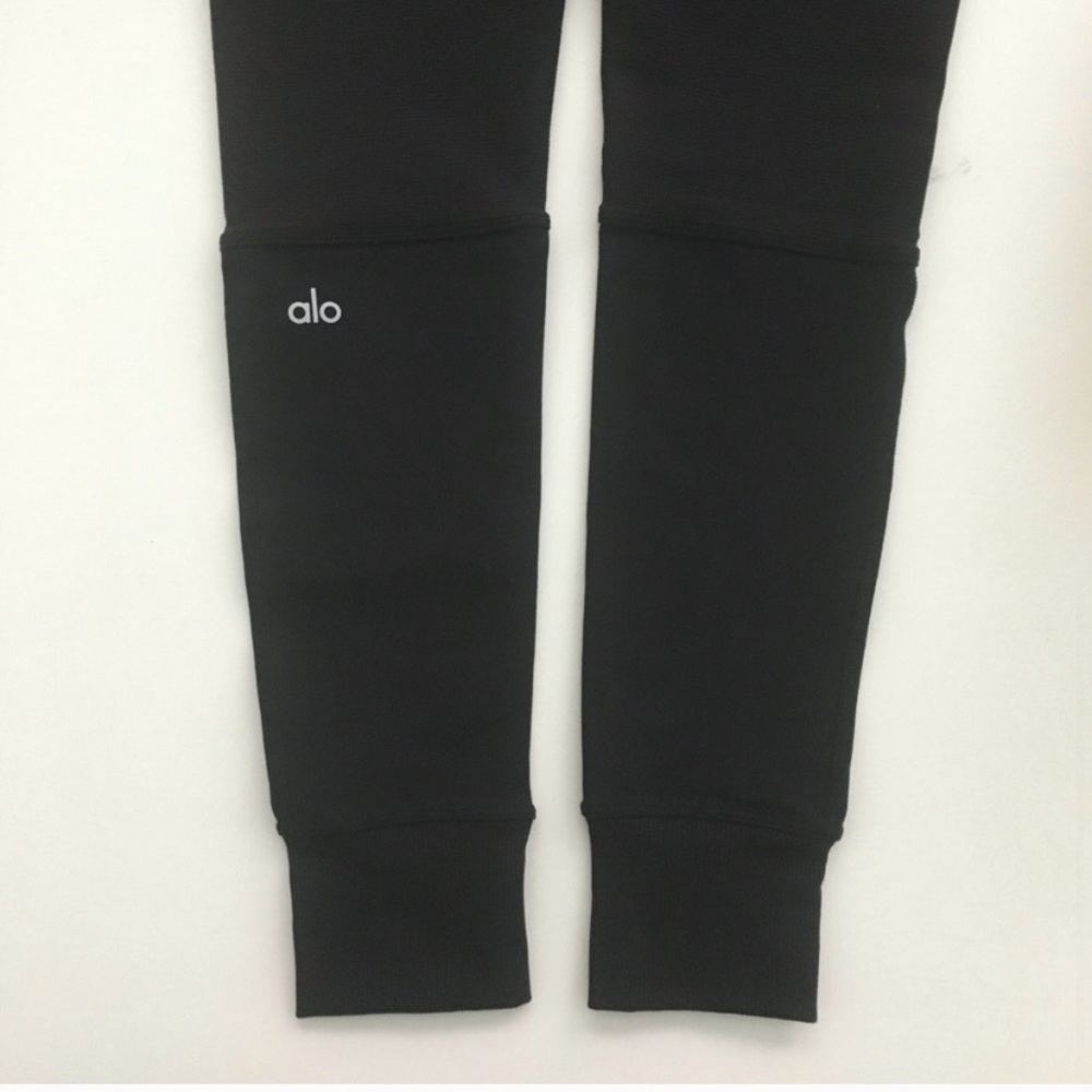 NWT ALO YOGA AIRLIFT AVENUE BLACK HIGH WAISTED MOTO LEGGINGS S XS - Picture 10 of 13